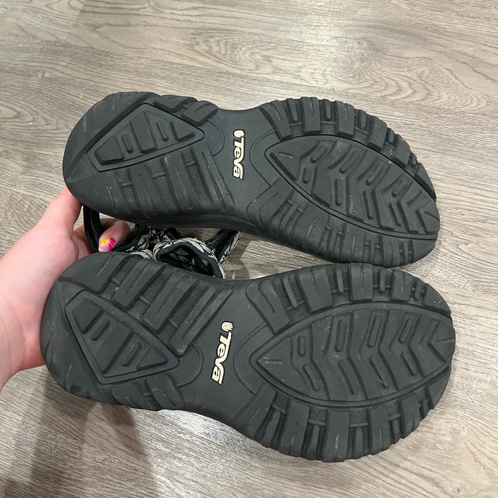 teva sandals - Picture 5 of 6